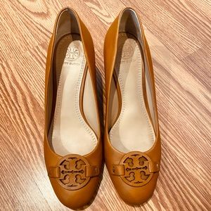 Tory Burch New Cuoio Miller 65 mm Wedges